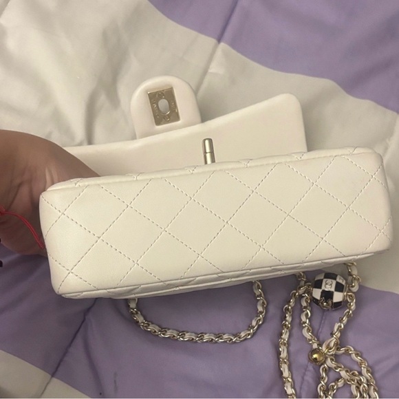 Chanel Cream Quilted Crossbody Bag - Picture 8 of 8